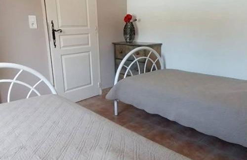 Maison confortable avec jardin à Quinson - FR-1-822-2 - Foto 16