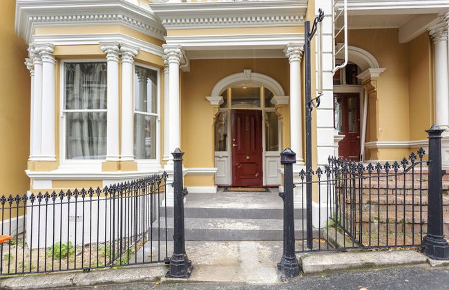 Character on Stuart St - Foto 12