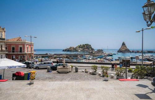 Scalinata del Nespolo Acitrezza - Foto 37