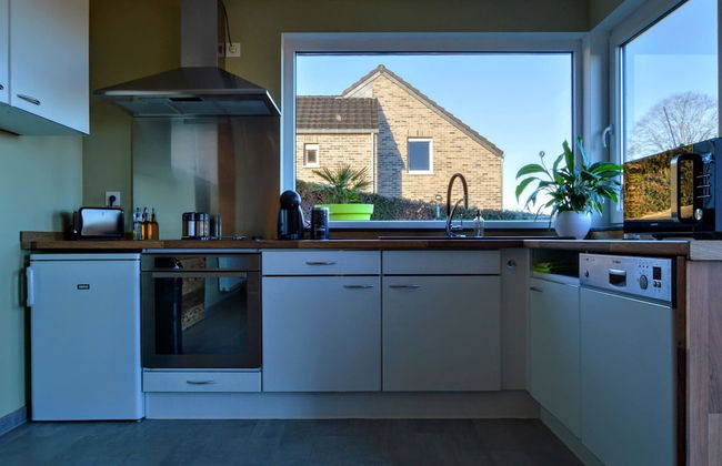 Luxurious Cottage in Aywaille with Sauna & Hot Tub - Photo 11