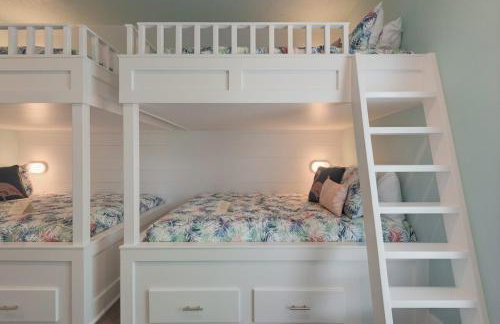 Gorgeous 5BR Sleeps 20 Great OutDoor Entertainment - Diamond in the Dunes - Foto 46