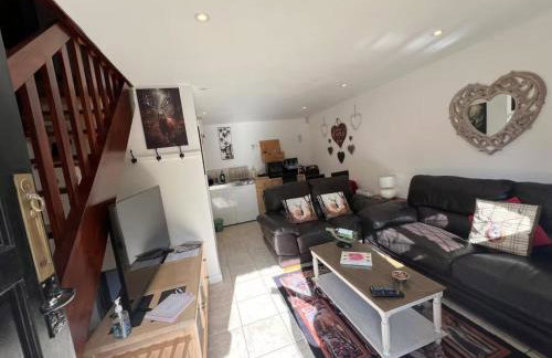 Stag Cottage New Forest Romantic Hideaway - Photo 12