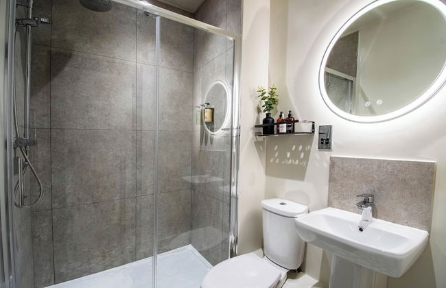 Thetford Hive - Photo 45