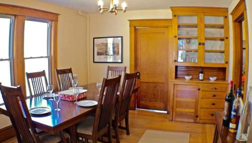 The Craftsman Farmhouse with Modern Flair - Photo 3