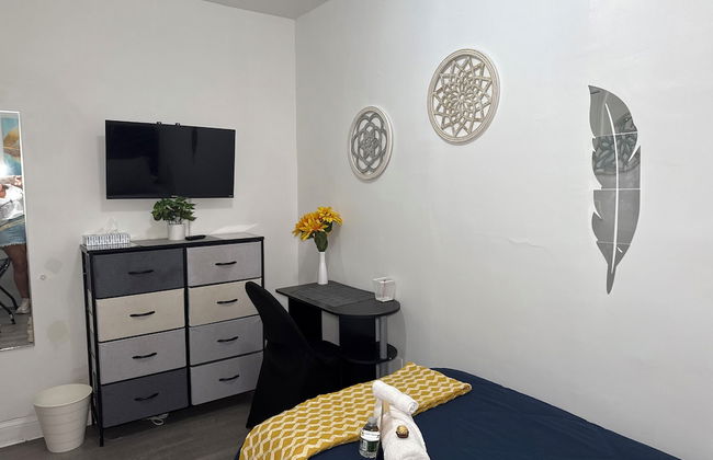 Modern Private Share Bedroom Bus stop to NYC - Foto 11