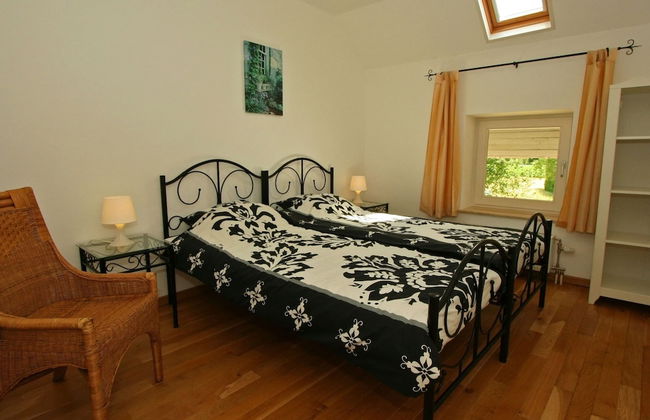 Lovely Farmhouse in Wijlre With Forest Nearby - Photo 6