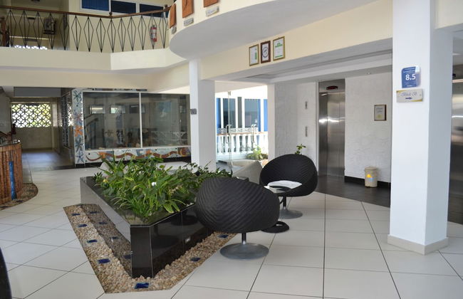 Cowrie Shell Beach Apartments - Foto 2