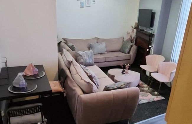 1 Bed - Sleeps 4 - Wolverhampton City Centre - Foto 4