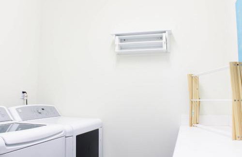 Entire Bungalow w/ Private Pool Near Palm Springs! - Foto 48