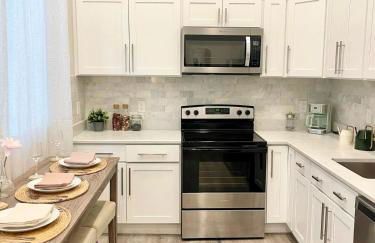 Central 2BR Near Yale WiFi with Washer and Dryer - Foto 2