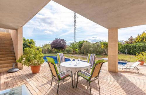 Villa de lujo con piscina, jacuzzi, jardín y terraza - Foto 4