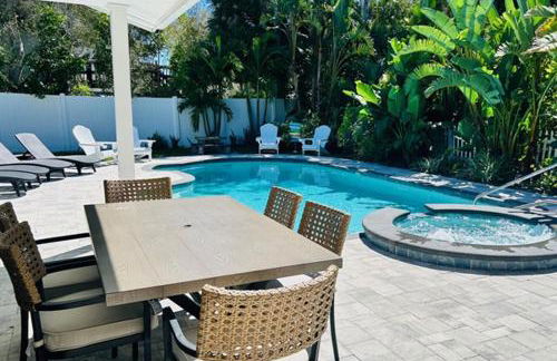 Beautiful home with large pool! Close to the beach! - Foto 35