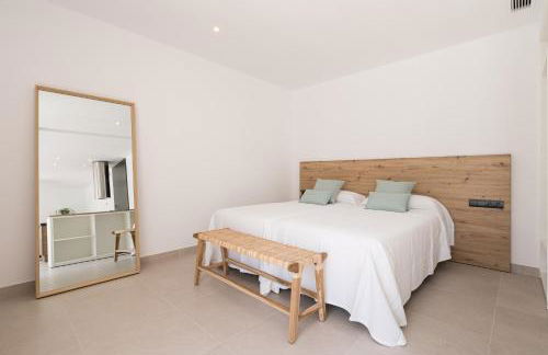 Bossa Bay Suites with Private Pool - MC Apartments Ibiza - Foto 5