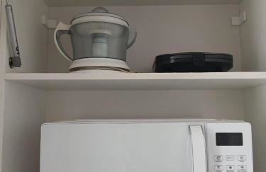 FLAT ACONCHEGANTE poucos min da praia - Foto 16