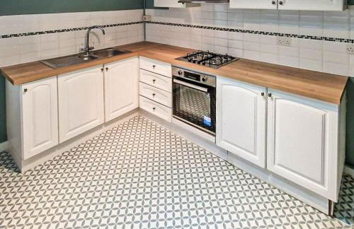 Hysryb Cottage - Photo 5