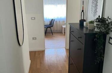 Cozy 2-bedroom house with parking slots - Photo 18