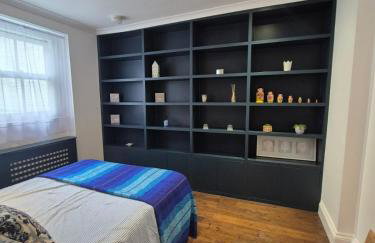 Bright 4 double bedroom victorian house - Photo 13