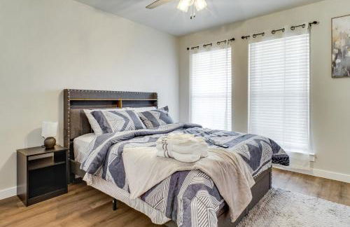 8 Mi to TTU! Pet-Friendly Home with Patio and Yard - Foto 15