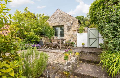 Moorside Cottage - Beautiful North Yorkshire Stone Cottage - Photo 40