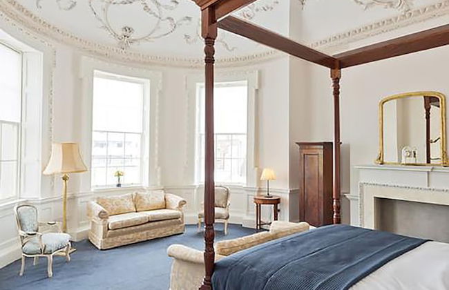 Henrietta Suites City Centre - Photo 11