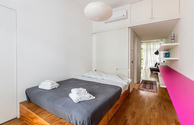 Casa Watt Stylish Apartment With Balcony - Photo 13