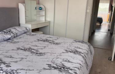 Bel appartement spacieux et lumineux de 100m2 au 3e étage avec ascenseur -A 5mn à pied du parc des expositions congrès de Dijon et ENG et 10mn du centre ville place Parking devant l'immeuble - Foto 37