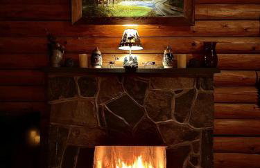 Romantic Nature Escape: Beautiful Log Cabin with Amazing Views and Hiking Trails Nearby in the White Mountains, New Hampshire - Foto 2