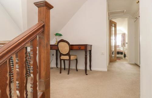 The Lodge - Photo 17