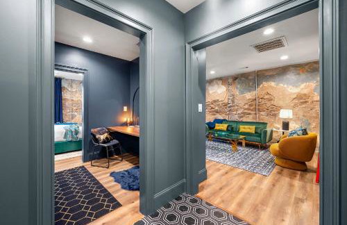 Opulent Loft on Main St -Walk to Stone Mtn Park! - Foto 16