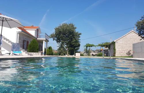 Villa Jozini dvori - Photo 34