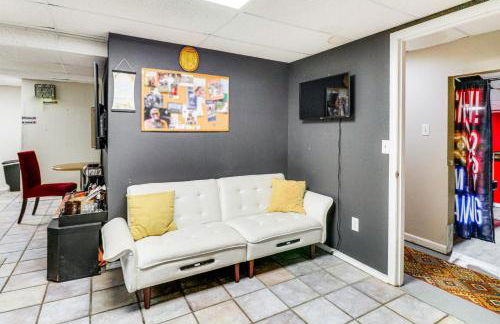 Hidden Paradise on 5 Acres with Hot Tub and Deck! - Foto 28