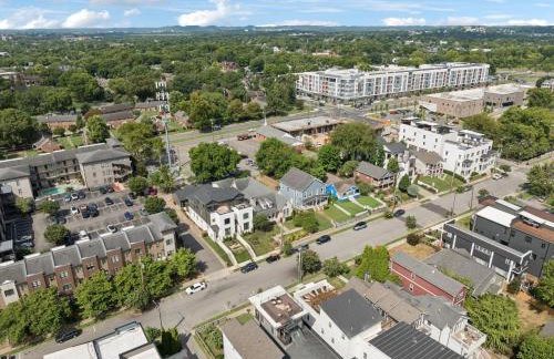 Nash Urban Oasis with Rooftop and Modern Amenities - Foto 73