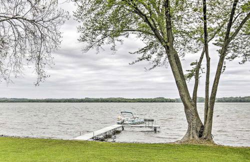 Lake View and Hot Tub Wrightsville Cabin! - Foto 38