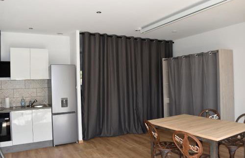 50m2, 4 personnes , jacuzzi et sauna privatif - Photo 38