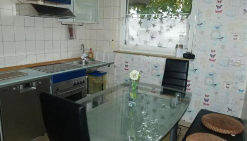 Cosy 3 Zimmer Whg incl großer Wohnküche, Smart TV, WLAN, Eutelsat & Astra Satelliten TV, viele Parkplätze vorhanden, Langzeitmiete - Foto 3