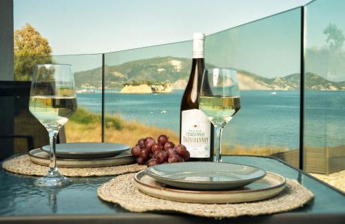 Violet Beach Front Private Villa - Foto 45