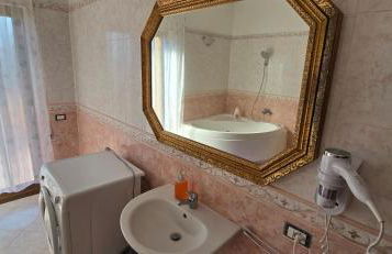 Roxy Bellavista - Foto 18