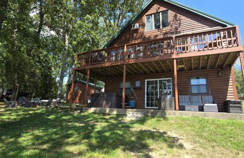Log Home Hot Tub Retreat, Kayaks - Photo 16