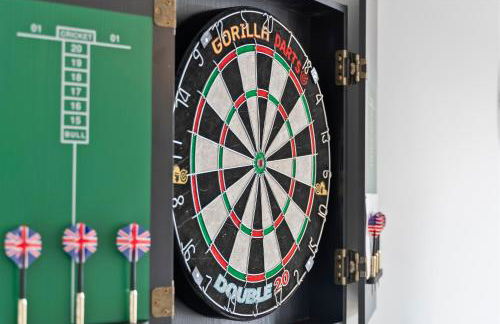 Tropical Suite - 2 Bed 2 Bath City Centre Netflix Games - Exclusive Weekly and Monthly DEALS - Raozee Homes - Foto 11