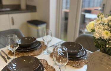 Parkside Luxury 3 bedroom home, 5 min to Ebbsfleet Station and has free Parking - Foto 47