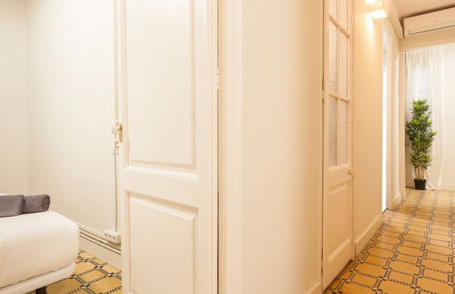 Centric Apartment Gaudi - Photo 5