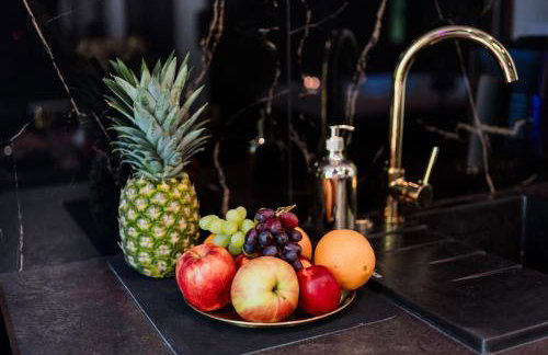 RoyalRelax Apartament w Lesie z Jacuzzi, Kinem domowym 88' - Białystok - Foto 16