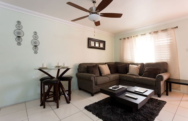 The Y Guest Apartment - Foto 12