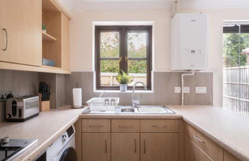 Modern and Stylish Home away from Home - Foto 8