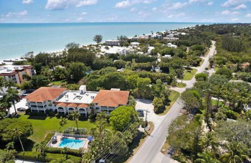 Breakers West C2 - Gorgeous Top Floor Beach Condo - Photo 17