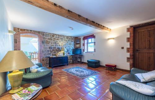 Hidden Gem in Stunning Location - Pass the Keys - Foto 1