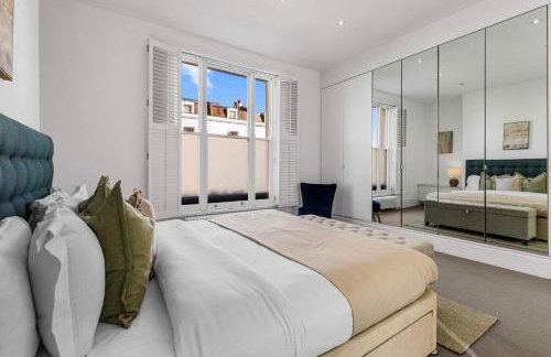 Beautiful 3-Bedroom House with Garden and Rooftop Retreat - Foto 24