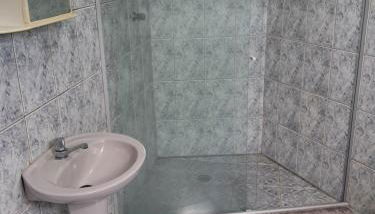 Kitnet 500m da praia - Foto 3