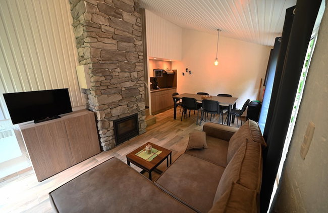 Bungalow in Virton by Vallee de Rabais Lake - Photo 12