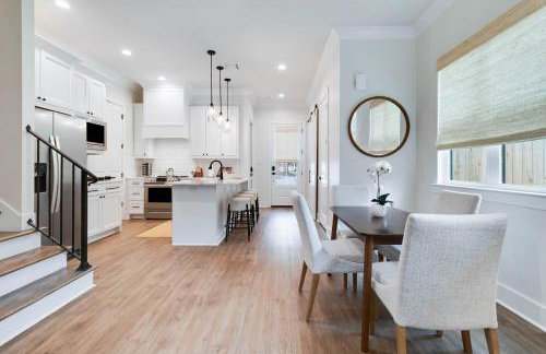 Brand New Designer Townhome in the Middle of Town - Foto 8